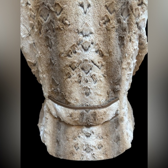 GO COCO FAUX FUR BROWN & CREAM PLUSH TEXTURED COZY SLEEVELESS FULL ZIP VEST SZ L - Picture 6 of 10